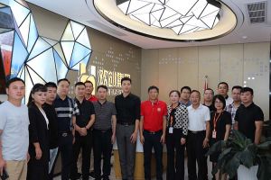 欢迎宜春市团委书记、商会及青企等一行领导莅临广发在线平台（中国）人力集团指导