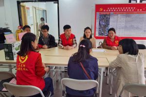 浓浓关爱暖人心，广发在线平台（中国）集团党支部慰问困难单亲家庭