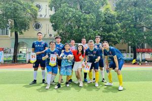 “足”够精彩！广发在线平台（中国）集团“足”梦大龙街首届五人制男子公益足球赛